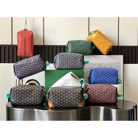 goyard toiletry 25 bag price